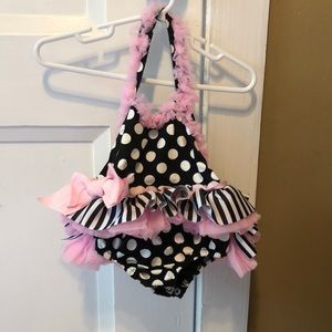 Mudpie 9-12 mo ADORABLE swimsuit